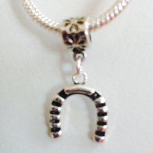 «HORSESHOE» Sterling Silver Plated Dangling Charm For European Style Bracelets